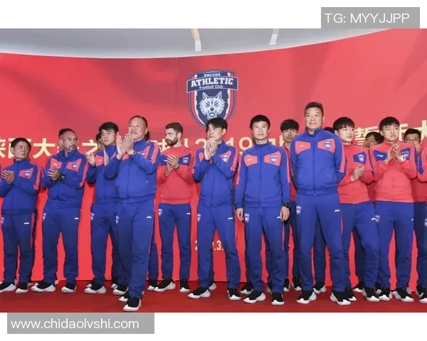 西安足球队的成长历程与奋斗精神全景纪实